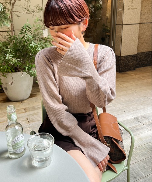 Ambre Ciel(アンブルシエル)の「キャンディースリーブニット/【WEB/EC限定商品】(ニット/セーター・レディース・ブラック/アイボリー/モカ/オレンジ・FREE)」の6枚目の写真