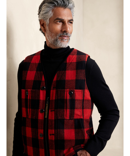 Banana Republic(バナナリパブリック)の「Neve プレイド ベスト(ベスト・メンズ・レッド系その他・L/M/S/XL)」の1枚目の写真