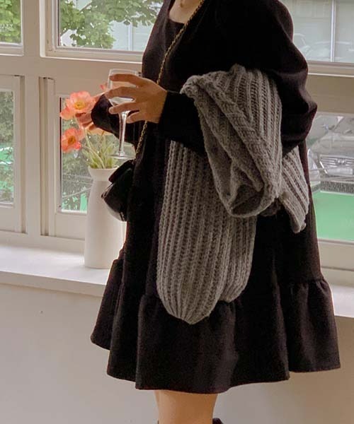 SONA（ソナ）の「SONYUNARA スクエアティアードミニワンピース（ワンピース・レディース・ブラック/ライトベージュ・ONE SIZE）」の15枚目の写真