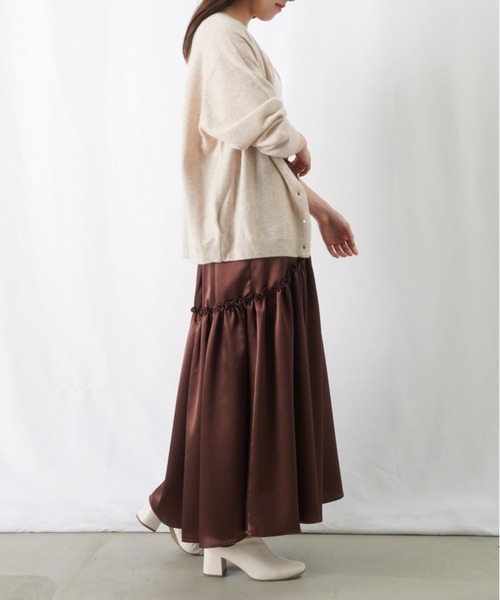 LUCA/LADY LUCK LUCA(ルカ/レディラックルカ)の「LC/LLL サテンラウンドティアードスカート(スカート・レディース・シルバー/ネイビー/ブラウン・FREE)」の7枚目の写真