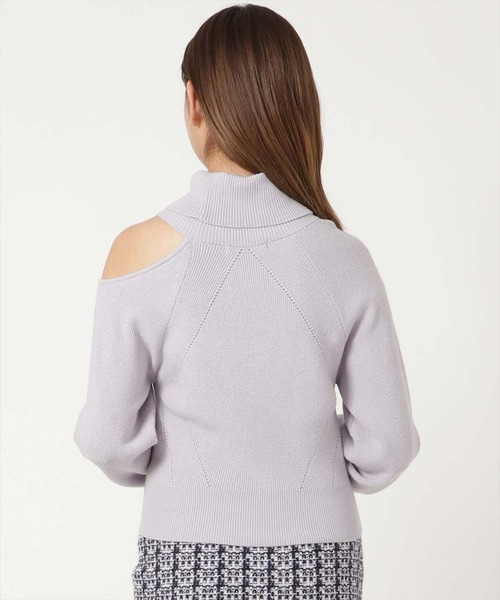 REDYAZEL（レディアゼル）の「肩あきアシメタートルニット（ニット/セーター・レディース・ラベンダー/ブラック/オフホワイト・FREE）」の22枚目の写真