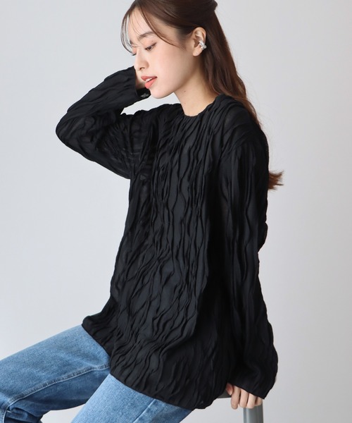 BLUEEAST（ブルーイースト）の「ニュアンスウェーブシアーカットソー（Tシャツ/カットソー・レディース・ブラック/ベージュ/オフホワイト・MEDIUM）」の4枚目の写真