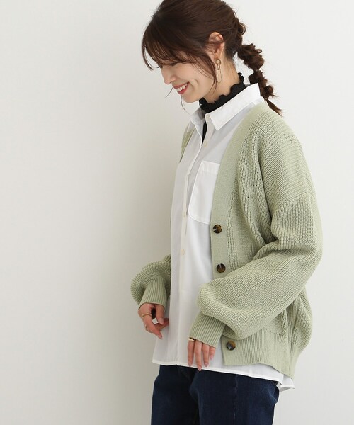 SHOO・LA・RUE（シューラルー）の「◆季節の変わり目に活躍！【洗える】畦編みVネックカーディガン（カーディガン/ボレロ・レディース・アイボリー/ライトベージュ/チャコールグレー/ライトグリーン/ブルー/ピンク系・00）」の9枚目の写真