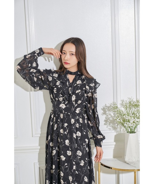 ANDGEEBEE（アンジービー）の「フラワーフリル襟ワンピ（ワンピース・レディース・ブラック/ベージュ・MEDIUM）」の18枚目の写真