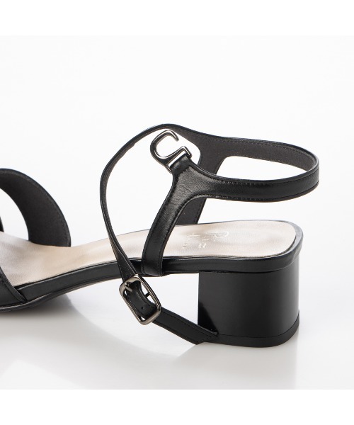 Riz raffinee（リズラフィーネ）の「スクエア編込みストラップサンダル（サンダル・レディース・グリーン/ブラック/アイボリー・23cm/22.5cm/24cm/23.5cm/24.5cm）」の14枚目の写真