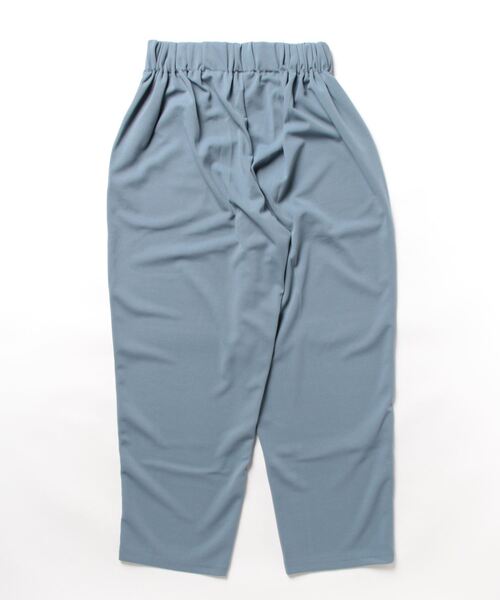 and it_（アンドイット）の「シワになりにくいテーパードパンツ（その他パンツ・レディース・ブルーグレー/ブラック/モカ・M-L）」の7枚目の写真
