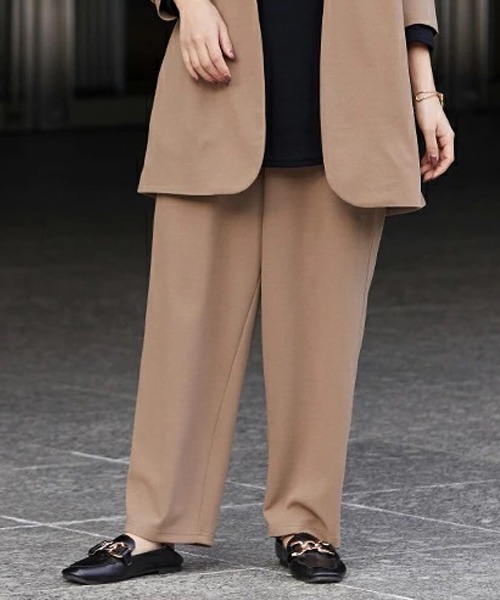 and it_（アンドイット）の「シワになりにくいテーパードパンツ（その他パンツ・レディース・ブルーグレー/ブラック/モカ・M-L）」の3枚目の写真