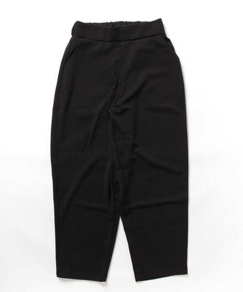 and it_（アンドイット）の「シワになりにくいテーパードパンツ（その他パンツ・レディース・ブルーグレー/ブラック/モカ・M-L）」の8枚目の写真