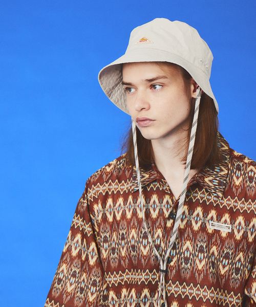 WILDERNESS EXPERIENCE（ウィルダネスエクスペリエンス）の「WILDERNESS EXPERIENCE / ウィルダネスエクスペリエンス  / Peacock pattern open collar shirt // オープンカラーシャツ　/ セットアップ（シャツ/ブラウス・メンズ・ブラック系その他/ブラウン系その他・M/L/XL）」の10枚目の写真