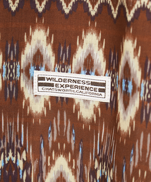 WILDERNESS EXPERIENCE（ウィルダネスエクスペリエンス）の「WILDERNESS EXPERIENCE / ウィルダネスエクスペリエンス  / Peacock pattern open collar shirt // オープンカラーシャツ　/ セットアップ（シャツ/ブラウス・メンズ・ブラック系その他/ブラウン系その他・M/L/XL）」の12枚目の写真