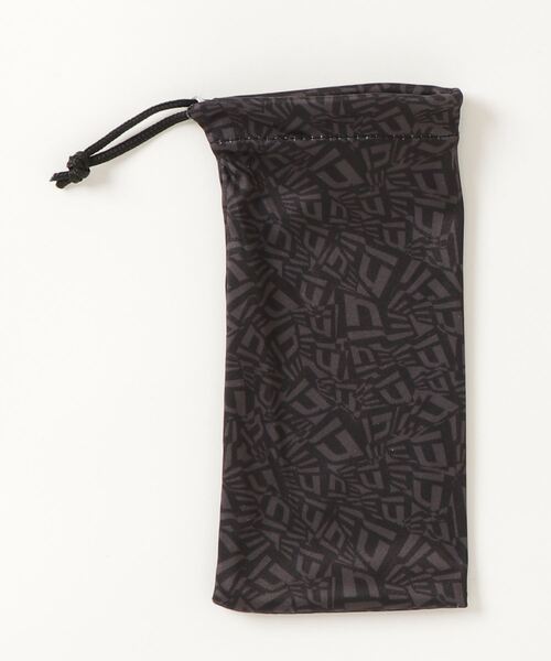 NEW ERA(ニューエラ)の「NEW ERA/ニューエラ サングラス ウェリントン シャイニーブラックフレーム ライトブルーレンズ 13517745(サングラス・メンズ・ブラック×ブルー・FREE)」の5枚目の写真