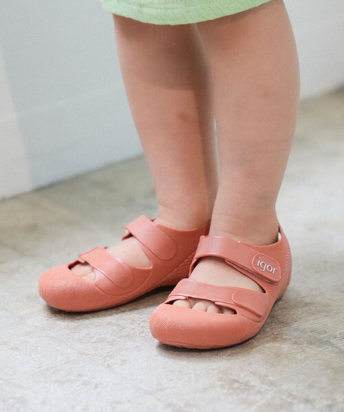 igor（イゴール）の「igor / BONDI SOLID サンダル（11～16cm）（サンダル・キッズ・グレー/オフホワイト/カーキ/ブルー系その他3/ピンク/ベージュ/オレンジ系その他4・14.5㎝/15cm/16cm/12.5cm/12cm/13cm/14cm/11cm）」の7枚目の写真