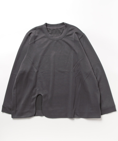 aimoha(アイモハ)の「ビッグシルエット スリットトップス(Tシャツ/カットソー・レディース・ベージュ/グレー/ブラック/ホワイト・FREE)」の8枚目の写真