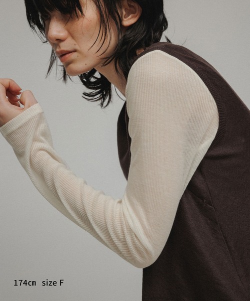 M TO R（ムウトアール）の「［TOPS］RIB SHEER TOP（Tシャツ/カットソー・レディース・ブラック/オフホワイト/オレンジ・FREE）」の8枚目の写真