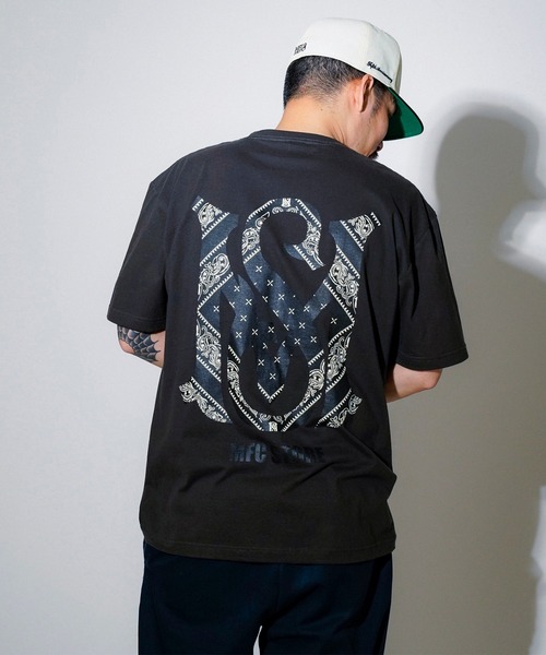 MFC STORE(エムエフシーストア)の「《ZOZOTOWN 限定》MFC STORE MS LOGO PAISLY TEE(Tシャツ/カットソー・メンズ・チャコール/ホワイト/ネイビー・XL/XXL/L/S/M)」の3枚目の写真