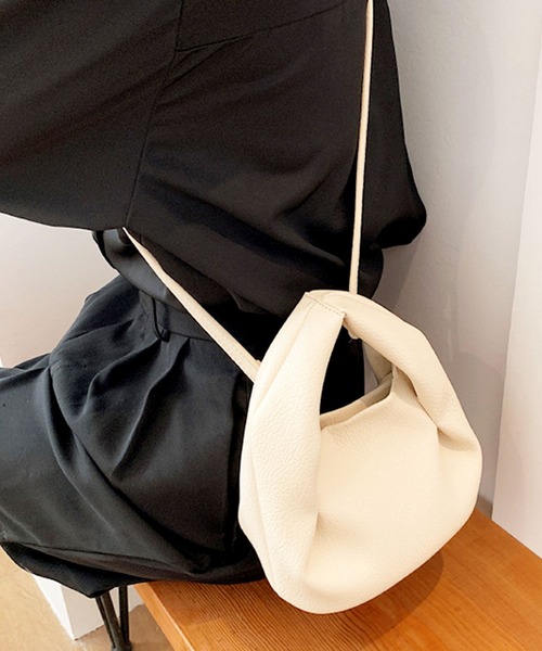 florist（フローリスト）の「【2WAY/3WAY】シュリンクレザートライアングルミニハンドバッグ/ショルダーバッグ（ハンドバッグ・レディース・オフホワイト/ブラック/ピンク・FREE）」の8枚目の写真