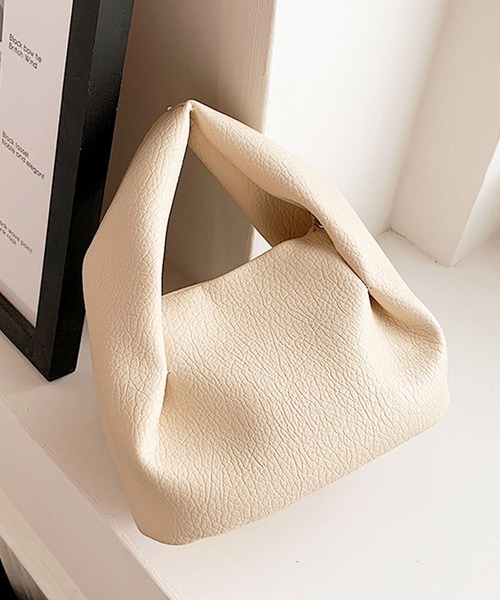 florist（フローリスト）の「【2WAY/3WAY】シュリンクレザートライアングルミニハンドバッグ/ショルダーバッグ（ハンドバッグ・レディース・オフホワイト/ブラック/ピンク・FREE）」の4枚目の写真