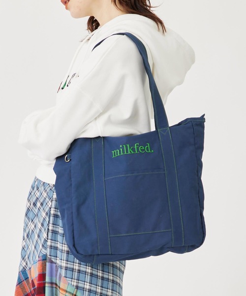 MILKFED.（ミルクフェド）の「CONTRAST STITCH TOTE BAG（トートバッグ・レディース・レッド/ブルー/ネイビー・ONE SIZE）」の2枚目の写真