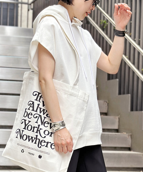 AP STUDIO（エーピーストゥディオ）の「スリーブレスフーディ（Tシャツ/カットソー・レディース・ホワイト/チャコールグレー/ブラック・FREE）」の4枚目の写真