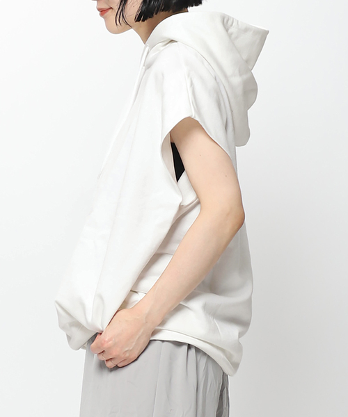 AP STUDIO（エーピーストゥディオ）の「スリーブレスフーディ（Tシャツ/カットソー・レディース・ホワイト/チャコールグレー/ブラック・FREE）」の20枚目の写真