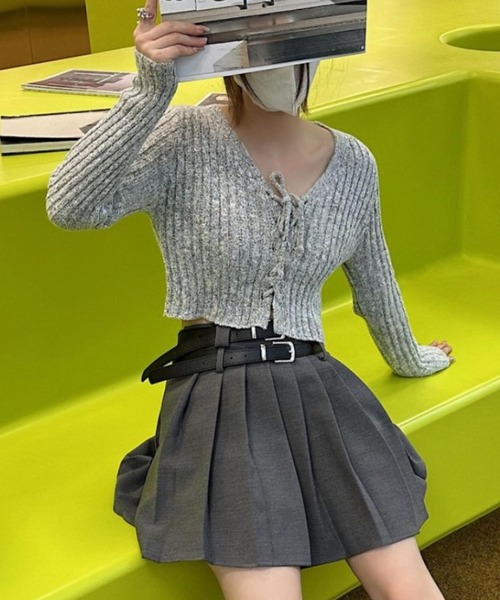 Vipoa(ヴィポア)の「フロント リボン ラインニット(ニット/セーター・レディース・グレー・FREE)」の5枚目の写真