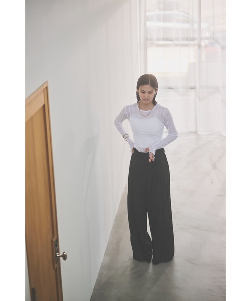 HANNE（アン）の「【てらまゆコラボ】デザインシアートップス（Tシャツ/カットソー・レディース・ホワイト/チャコールグレー/ブラウン/ブラック・FREE）」の9枚目の写真