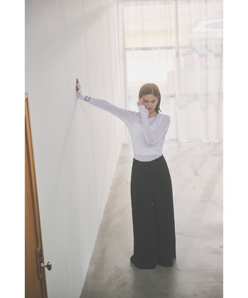 HANNE（アン）の「【てらまゆコラボ】デザインシアートップス（Tシャツ/カットソー・レディース・ホワイト/チャコールグレー/ブラウン/ブラック・FREE）」の13枚目の写真