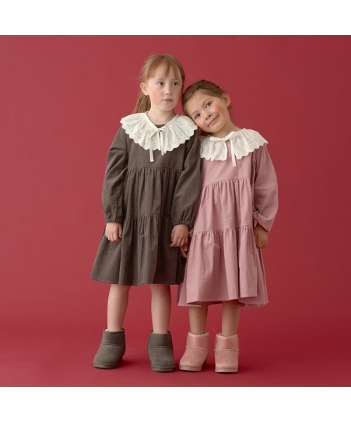 Lycee mine（リセマイン）の「付け衿付きコーデュロイティアードワンピース（シャツワンピース・キッズ・ブルーグレー/ライトピンク/ライトベージュ/チャコール・110cm/120cm/130cm/140cm/150cm/100cm）」の22枚目の写真