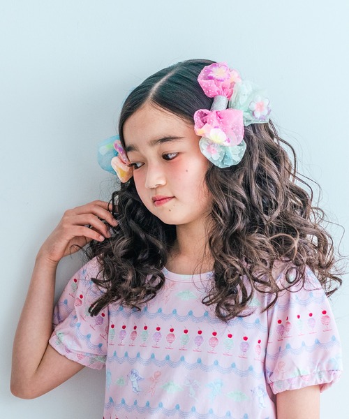 fafa（フェフェ）の「VERA | ふわふわクリップ（バレッタ/ヘアクリップ・キッズ・ミント/イエロー系その他/オレンジ系その他/パープル系その他/ブルー系その他/ベビーピンク・FREE）」の7枚目の写真