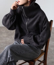 スエードポンチハーフジッププルオーバー