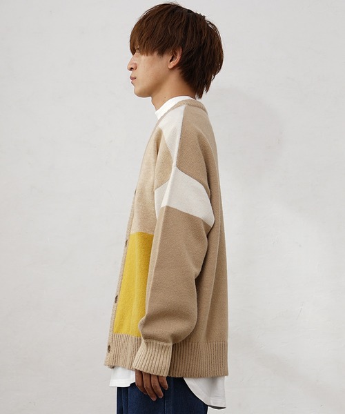 MinoriTY(マイノリティ)の「【MinoriTY】ふわふわビッグシルエットパッチワークカーディガン セーター ニット メンズ 秋服(カーディガン/ボレロ・メンズ・ブルー/ベージュ/グレー・L/M)」の8枚目の写真