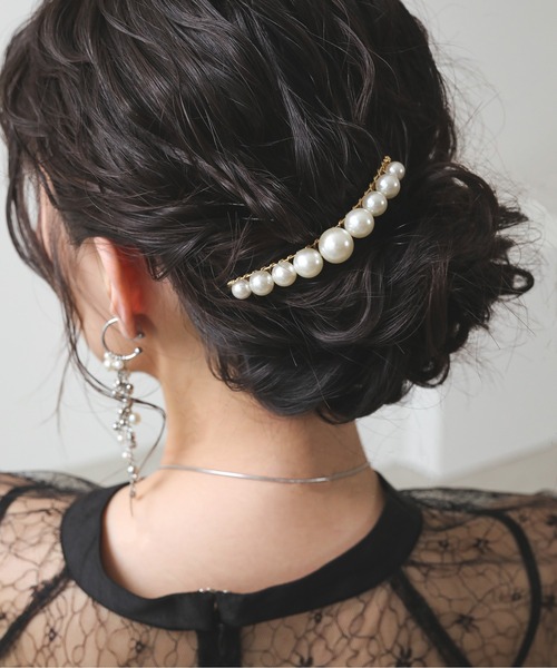 Kana(カナ)の「上品 シンプル パール ライン ヘアコーム パーティ 結婚式 お呼ばれ オケージョン(その他ヘアアクセサリー・レディース・ゴールド・フリー)」の1枚目の写真