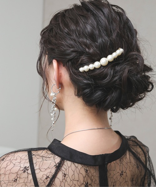Kana(カナ)の「上品 シンプル パール ライン ヘアコーム パーティ 結婚式 お呼ばれ オケージョン(その他ヘアアクセサリー・レディース・ゴールド・フリー)」の5枚目の写真
