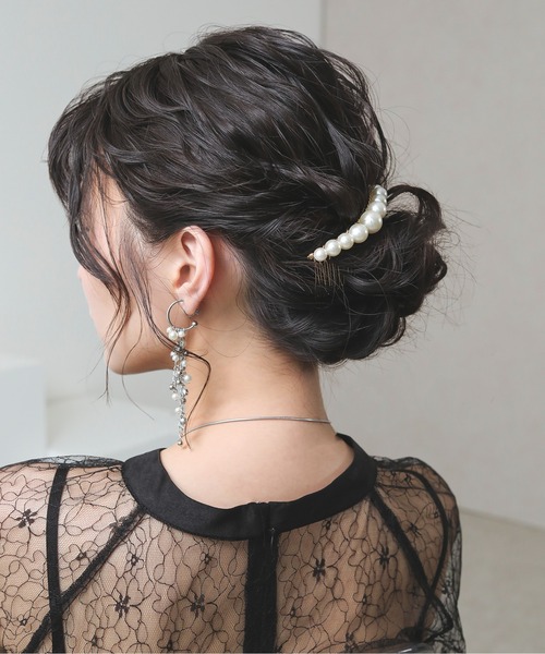 Kana(カナ)の「上品 シンプル パール ライン ヘアコーム パーティ 結婚式 お呼ばれ オケージョン(その他ヘアアクセサリー・レディース・ゴールド・フリー)」の11枚目の写真