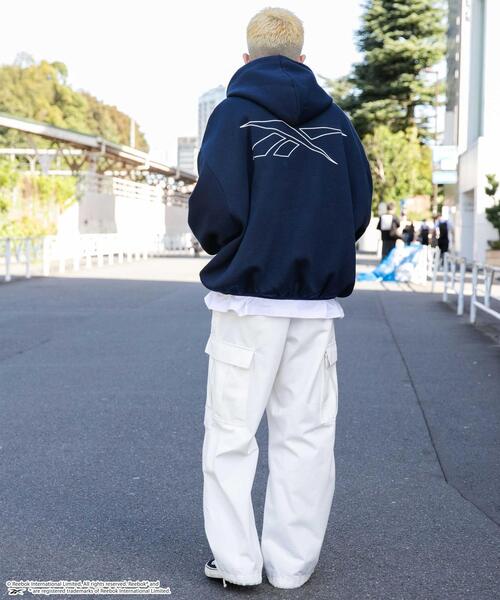 Reebok(リーボック)の「∴WEGO/別注Reebok スーパーBIGバルーンパーカー(パーカー・メンズ・ブラック/オフホワイト/ネイビー・MEDIUM/LARGE)」の17枚目の写真