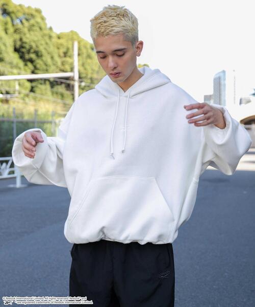 Reebok(リーボック)の「∴WEGO/別注Reebok スーパーBIGバルーンパーカー(パーカー・メンズ・ブラック/オフホワイト/ネイビー・MEDIUM/LARGE)」の7枚目の写真