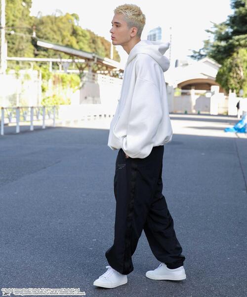 Reebok(リーボック)の「∴WEGO/別注Reebok スーパーBIGバルーンパーカー(パーカー・メンズ・ブラック/オフホワイト/ネイビー・MEDIUM/LARGE)」の10枚目の写真