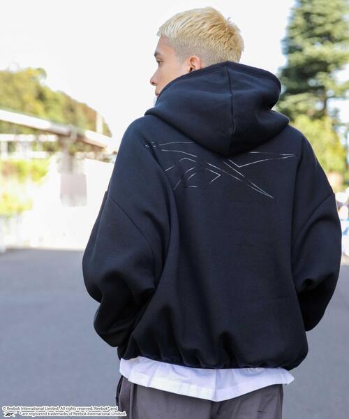 Reebok(リーボック)の「∴WEGO/別注Reebok スーパーBIGバルーンパーカー(パーカー・メンズ・ブラック/オフホワイト/ネイビー・MEDIUM/LARGE)」の12枚目の写真