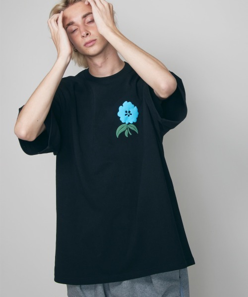 rehacer（レアセル）の「rehacer : Pulling Flower S/S HW T   / プリング フラワー ヘビーウエイトTシャツ（Tシャツ/カットソー・メンズ・ブラック/ブルー/ネイビー/グリーン・MEDIUM/X-LARGE/LARGE）」の7枚目の写真