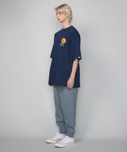 rehacer（レアセル）の「rehacer : Pulling Flower S/S HW T   / プリング フラワー ヘビーウエイトTシャツ（Tシャツ/カットソー・メンズ・ブラック/ブルー/ネイビー/グリーン・MEDIUM/X-LARGE/LARGE）」の12枚目の写真