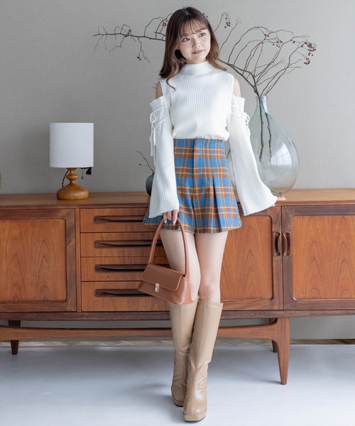 clear（クリア）の「オープンショルダーリボンニットトップス（ニット/セーター・レディース・ブラウン/アイボリー/ブラック・F）」の4枚目の写真