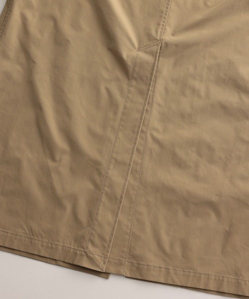 ADAM ET ROPE'（アダムエロペ）の「撥水 高密度ウェザー ステンカラー オーバー コート / ロングシーズン着用可能 / ユニセックス（ステンカラーコート・メンズ・チャコールグレー/カーキ/グリーン系その他3/イエロー系その他3・M/L）」の11枚目の写真