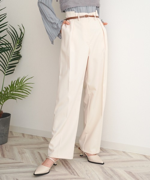 Bab(バブ)の「【オケージョンドレス/結婚式/3サイズ展開/SET ITEM/インナー付き/裏地付き】サイドタックベルト付スラックス(スラックス・レディース・アイボリー/チャコールグレー/ベージュ・L/M/S)」の1枚目の写真