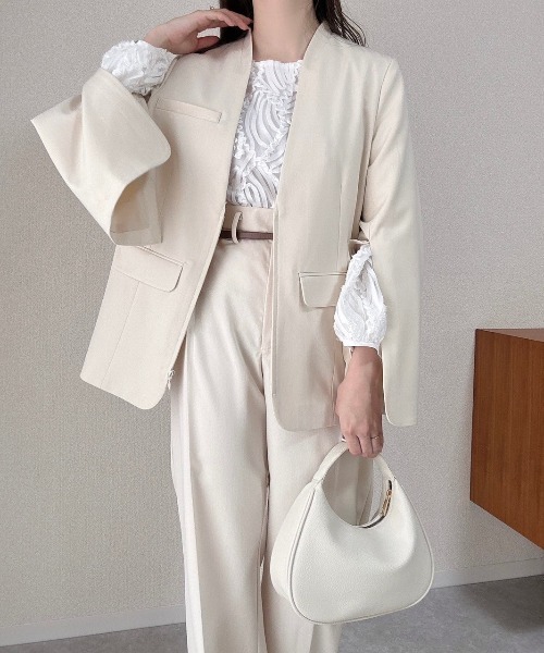 Bab(バブ)の「【オケージョンドレス/結婚式/3サイズ展開/SET ITEM/インナー付き/裏地付き】サイドタックベルト付スラックス(スラックス・レディース・アイボリー/チャコールグレー/ベージュ・L/M/S)」の8枚目の写真