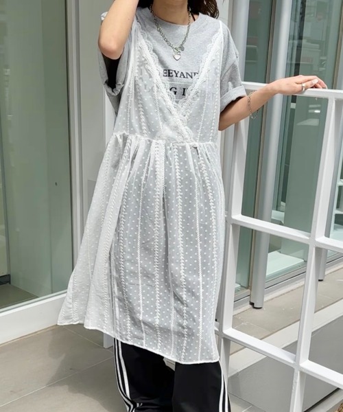 CLEA（クレア）の「レイヤード刺繍シアーキャミチュニック