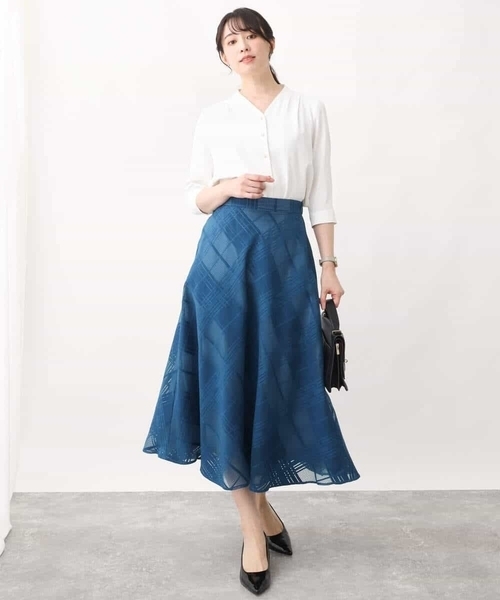 サテンジョーゼットVネックブラウス/洗える（シャツ/ブラウス）｜OFUON（オフオン）