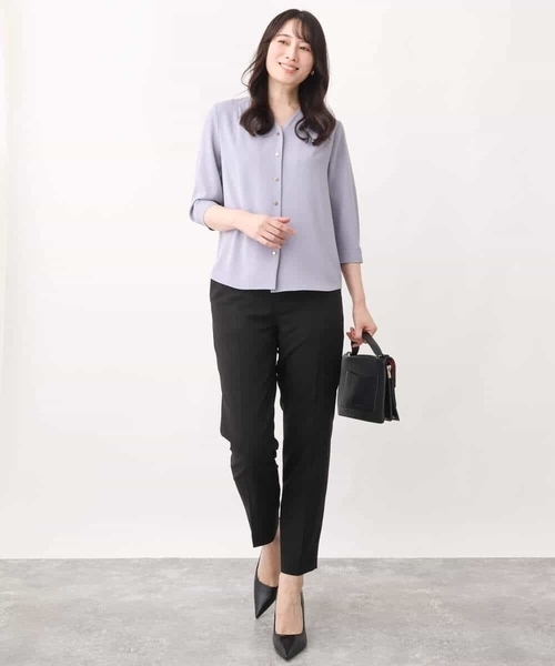 サテンジョーゼットVネックブラウス/洗える（シャツ/ブラウス）｜OFUON（オフオン）