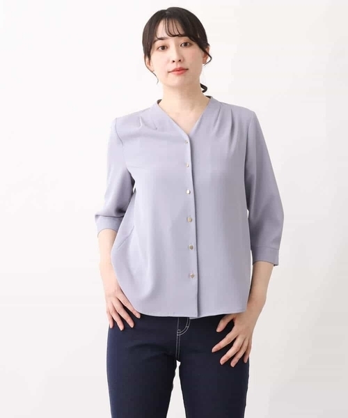 サテンジョーゼットVネックブラウス/洗える（シャツ/ブラウス）｜OFUON（オフオン）