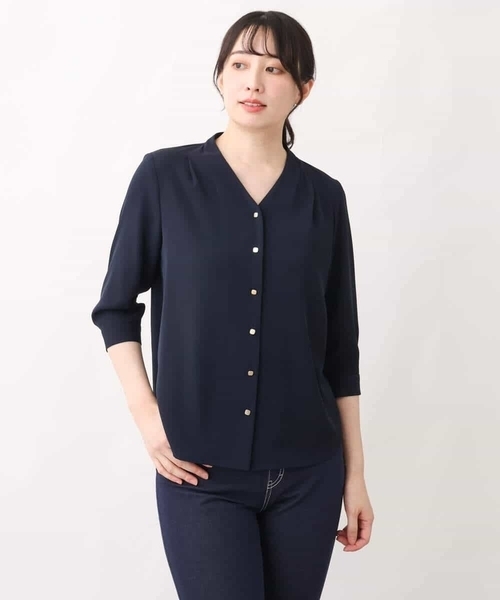 サテンジョーゼットVネックブラウス/洗える（シャツ/ブラウス）｜OFUON（オフオン）
