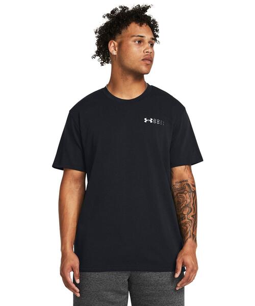 UNDER ARMOUR(アンダーアーマー)の「UAヘビーウエイト ロゴリピート ショートスリーブTシャツ(トレーニング/メンズ)(Tシャツ/カットソー・メンズ・ブラック・L/S/XXL/XL/M)」の1枚目の写真